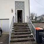 Homestay Danner Regau - Moeblierte Langzeit- & Monteurapartments Nahe Gmunden, Laakirchen, Salzburg & Wels I Vollmoebliert & Mit Parkplatz *
