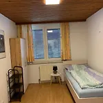 Danner Regau - Moeblierte Langzeit- & Monteurapartments Nahe Gmunden, Laakirchen, Salzburg & Wels I Vollmoebliert & Mit Parkplatz * Rutzenmoos