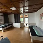 Privat bolig Danner Regau - Moeblierte Langzeit- & Monteurapartments Nahe Gmunden, Laakirchen, Salzburg & Wels I Vollmoebliert & Mit Parkplatz Rutzenmoos