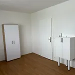 Danner Regau - Moeblierte Langzeit- & Monteurapartments Nahe Gmunden, Laakirchen, Salzburg & Wels I Vollmoebliert & Mit Parkplatz
