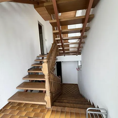 홈스테이 Danner Regau - Moeblierte Langzeit- & Monteurapartments Nahe Gmunden, Laakirchen, Salzburg & Wels I Vollmoebliert & Mit Parkplatz *