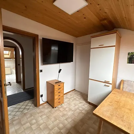 Danner Regau - Moeblierte Langzeit- & Monteurapartments Nahe Gmunden, Laakirchen, Salzburg & Wels I Vollmoebliert & Mit Parkplatz