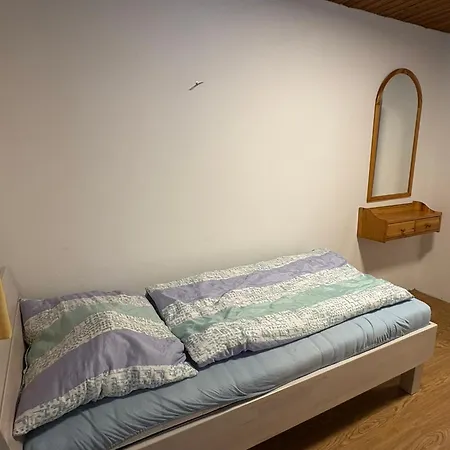 Danner Regau - Moeblierte Langzeit- & Monteurapartments Nahe Gmunden, Laakirchen, Salzburg & Wels I Vollmoebliert & Mit Parkplatz *