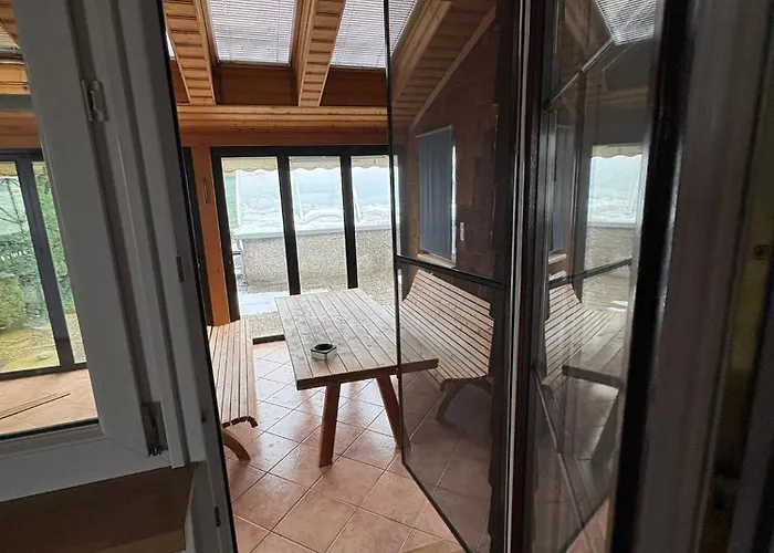 Privat bolig Danner Regau - Moeblierte Langzeit- & Monteurapartments Nahe Gmunden, Laakirchen, Salzburg & Wels I Vollmoebliert & Mit Parkplatz *