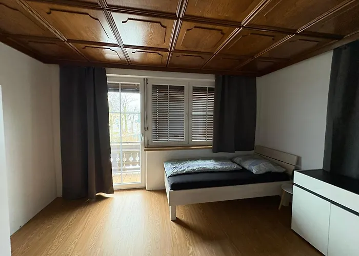 Danner Regau - Moeblierte Langzeit- & Monteurapartments Nahe Gmunden, Laakirchen, Salzburg & Wels I Vollmoebliert & Mit Parkplatz Rutzenmoos