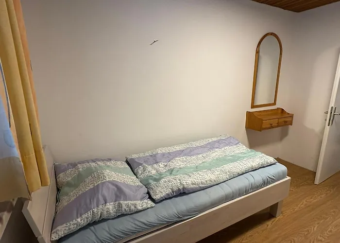 Danner Regau - Moeblierte Langzeit- & Monteurapartments Nahe Gmunden, Laakirchen, Salzburg & Wels I Vollmoebliert & Mit Parkplatz *